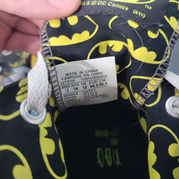 DC Comics Batman X Converse Comic Strip High Top Sneakers Size 12 - Picture 4 of 4